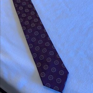 Jos A Banks 100% silk purple tie.